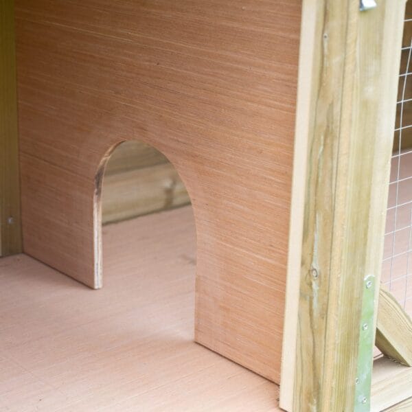 Rabbit or Guinea Pig Hutch - Image 6