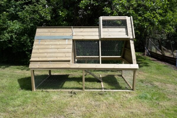 Large Raised Chicken Coop - Image 4